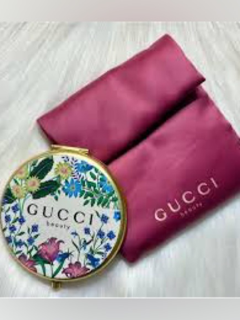 Gucci Beauty | NEW & Sealed Gold Mirror with Floral Pink Pouch ⭐️ - Picture 11 of 11